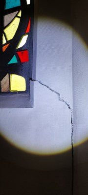 vitraux-fissure.jpg